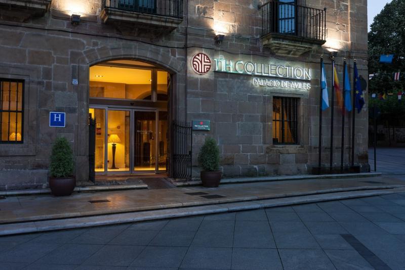 فندق أفيليسفي  إن إتش كولكشن بالاسيو دي أفيليز المظهر الخارجي الصورة